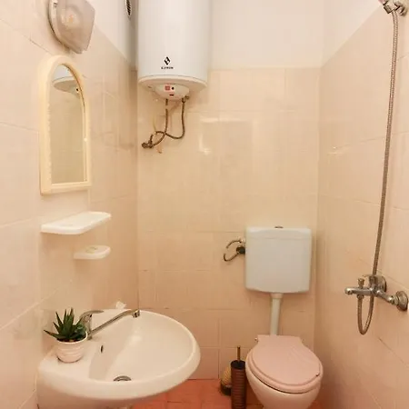 Guest house Rezos
